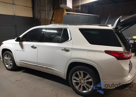 2021 Chevrolet Traverse Awd High Country z USA, uszkodzony, nr VIN 1GNEVNKW2MJ271932